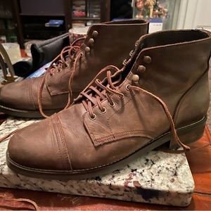 Rhodes 10.5 cap toe leather boots brown